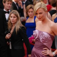 Schauspielerin Charlize Theron auf dem roten Teppich